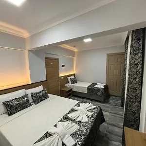  Hotel Akapella