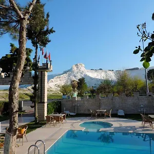 3* Hotel Hal-tur